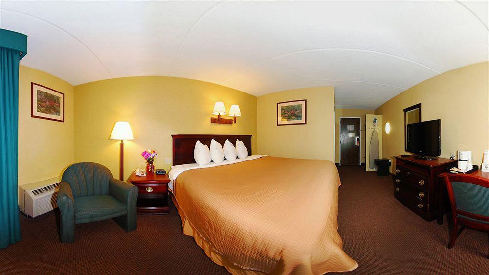 Howard Johnson By Wyndham Saugerties Bagian luar foto