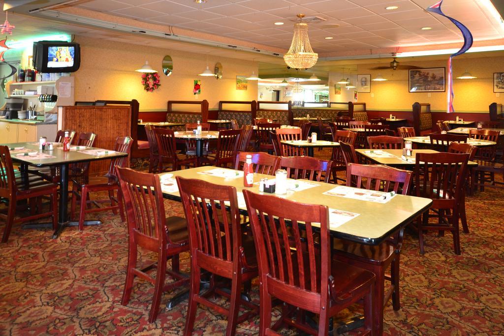 Howard Johnson By Wyndham Saugerties Bagian luar foto
